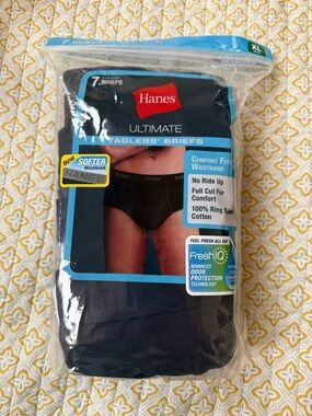 Hanes Black Ultimate Tagless Briefs - Pack of 7